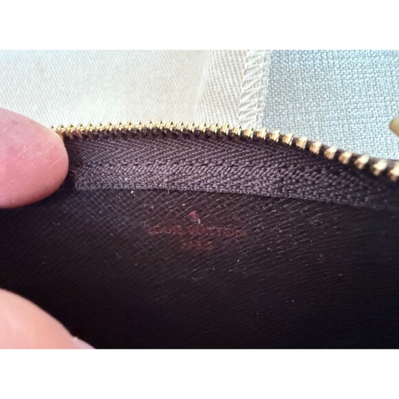 Louis Vuitton Damier Ebene Key Pouch - Original Size (N62658) - Picture 7 of 14